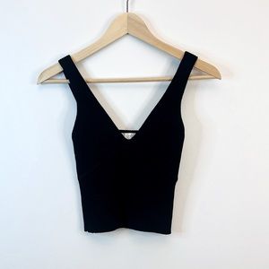 Ribbed V neck Tank top slight crop top by Zara in black